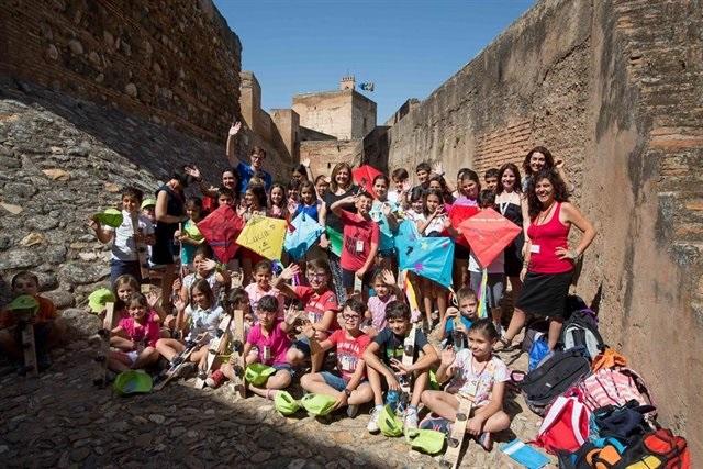 Visita de escolares a la Alhambra.