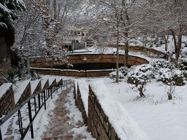 Fuente Grande o de Aynadamar ,en Alfacar, nevada.