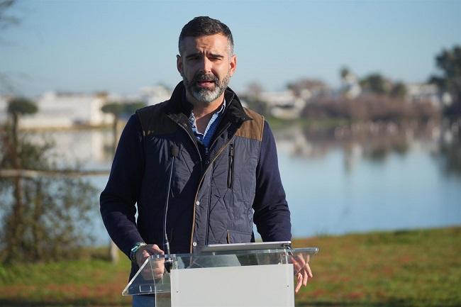 Fernández-Pacheco, en una visita reciente a Doñana.