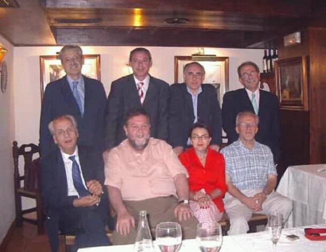 Pepe Vida, junto a los secretarios provinciales el PSOE de la democracia (faltan Teresa Jiménez y José Entrena).