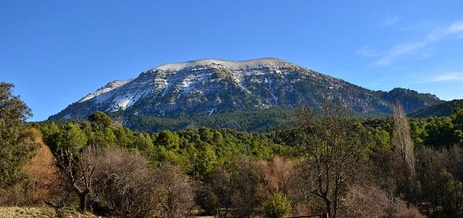 Vista de la Sierra de la Sagra, cuya cima está a 2.383 metros. 