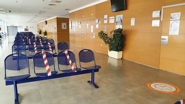 Sala de espera en el Hospital de Loja. 