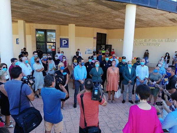 La delegada del Gobierno ha participado en el minuto de silencio en La Línea.