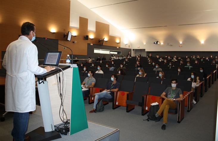 Ato de bienvenida a los nuevos médicos en formación Ato de bienvenida a los nuevos médicos en formación.