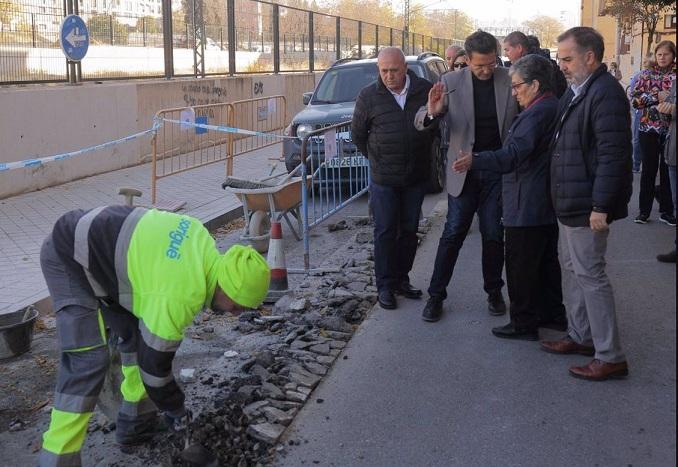 Una de las obras, en la calle Jesse Owens, en el barrio de Rosaleda. 