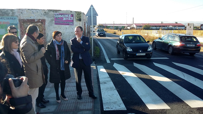 La delegada del Gobierno y la de Fomento en la apertura de los accesos. La delegada del Gobierno y la de Fomento en la apertura de los accesos.