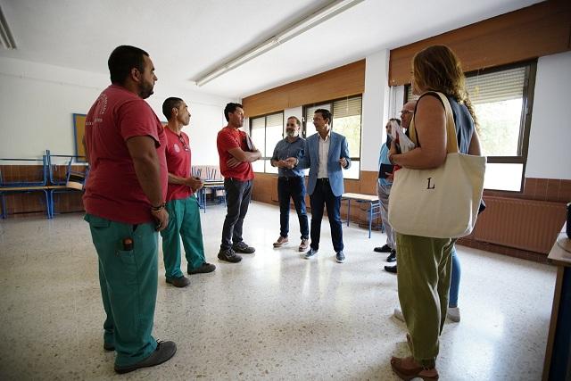 El alcalde visita el CEIP Andalucía.