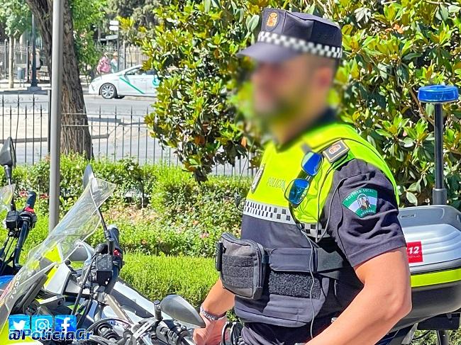 Agente de la Policía Local de Granada.