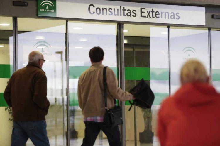 Consultas externas del Hospital del PTS. Consultas externas del Hospital del PTS.