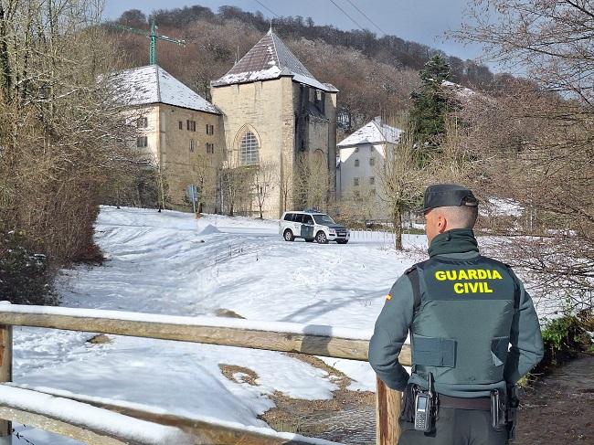 El guardia civil está destinado en Burguete (Navarra).