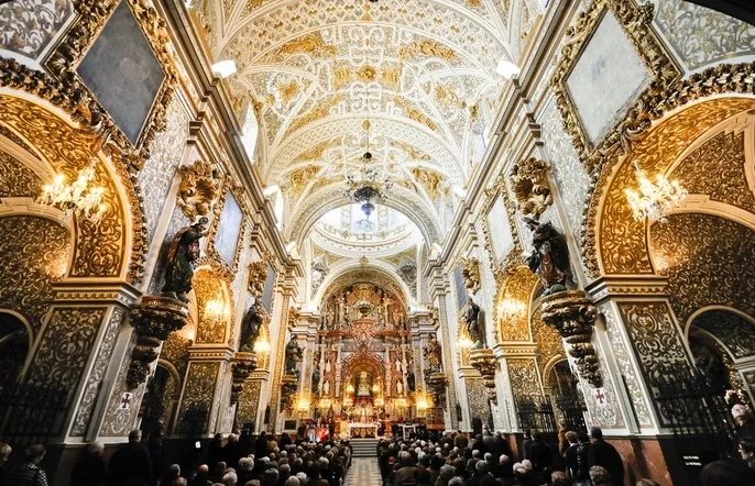 Imagen del interior de la basílica. 