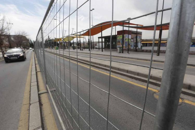 Imagen del botellódromo vallado para impedir la Fiesta de la Primavera.