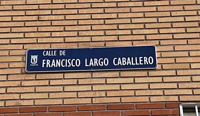 Placa de la calle Largo Caballero, que Madrid deberá restituir.