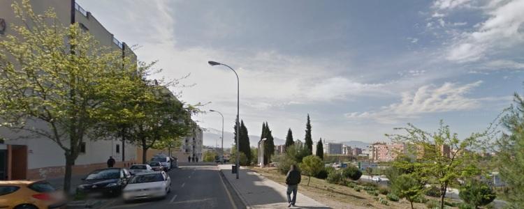 Calle Alcalá la Real, donde se produjo el crimen Calle Alcalá la Real, donde se produjo el crimen.