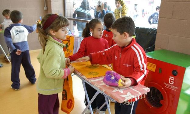 Talleres en la 'Casita de iguladad' en Atarfe.