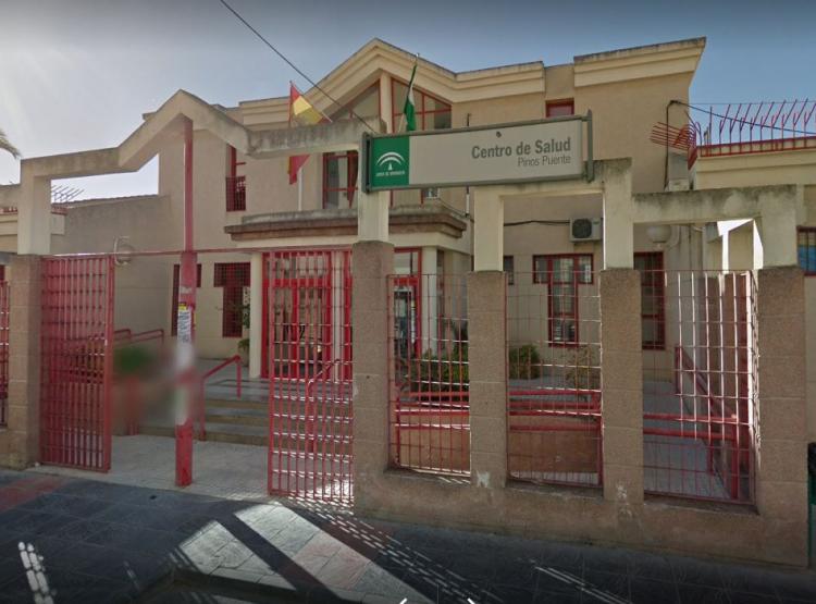 Centro de salud de Pinos Puente Centro de salud de Pinos Puente.