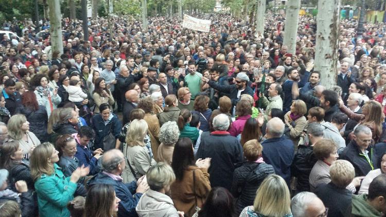 Aspecto que presentaba el Paseo del Salón este sábado. 