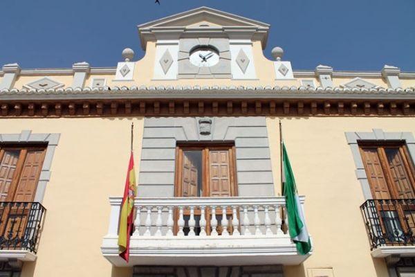 Fachada del Ayuntamiento de Atarfe. Fachada del Ayuntamiento de Atarfe.