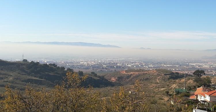 Imagen en la que se observa la 'boina' de contaminación sobre el Cinturón. Imagen en la que se observa la 'boina' de contaminación sobre el Cinturón.