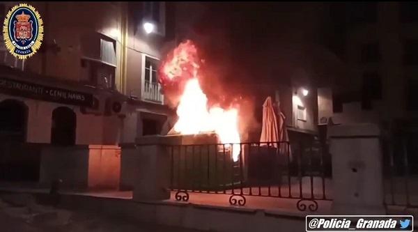 El acto vandálico se registró en la Placeta del Centro Artístico. El acto vandálico se registró en la Placeta del Centro Artístico.
