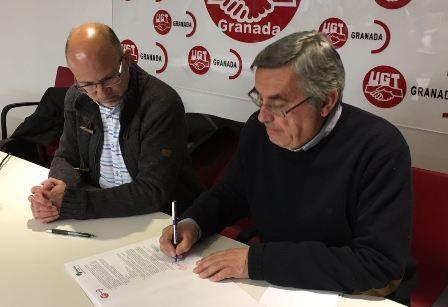 Juan Francisco Martín y Luis Romero en la firma del convenio. Juan Francisco Martín y Luis Romero en la firma del convenio.