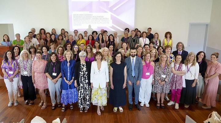 Foto de familia del primer Pleno de Políticas de Políticas de Igualdad de Género de la CRUE. 