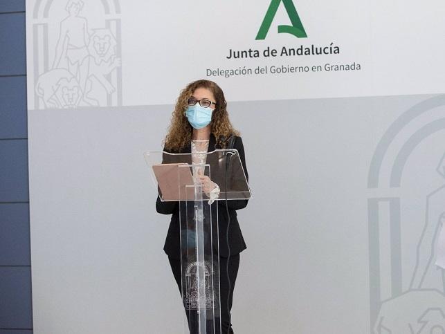 La delegada de Educación y Deporte de la Junta en Granada, Ana Berrocal.