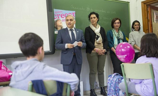 Talleres sobre acogimiento familiar en el colegio Inmaculada Triunfo.