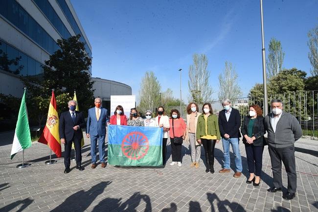 Acto celebrado a las puertas de la institución provincial.