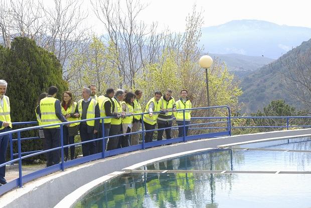 Visita a la estación de tratamiento de agua potable de Emasagra.