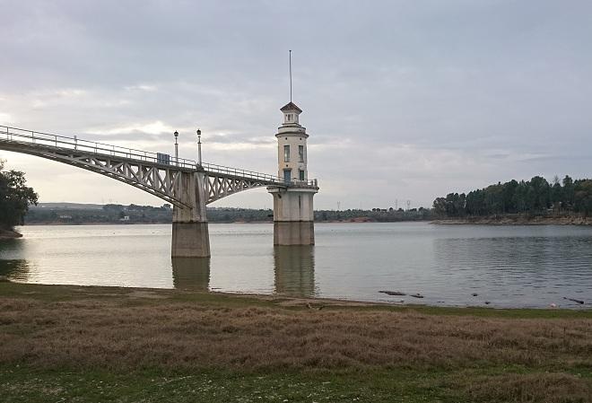 Imagen de archivo del embalse del Cubillas.