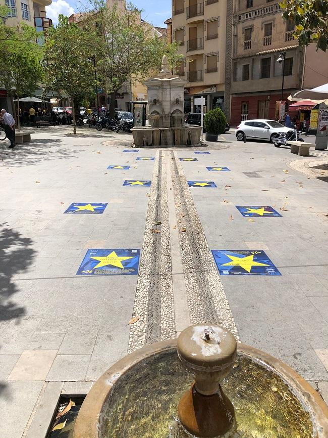 Instalación del Paseo de los proyectos estrella con Europa en Dúrcal.