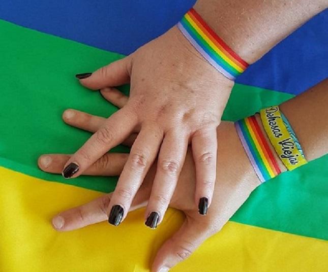 Dehesas Viejas, con el colectivo LGTBI. Dehesas Viejas, con el colectivo LGTBI.