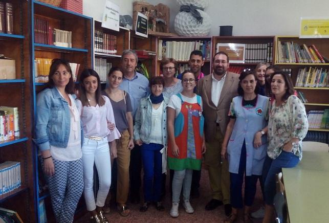 Parte de la comunidad educativa del instituto de Benalúa Parte de la comunidad educativa del instituto de Benalúa.