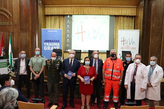 Participantes y autoridades sanitarias.