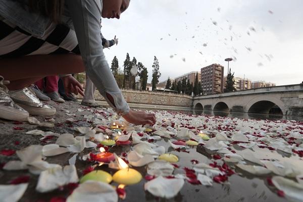 Imagen de archivo de la celebración del Día Internacional de la Comunidad Gitana en el embarcadero del Genil.