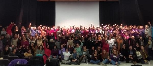 El encuentro se celebró en el Teatro Maestro Alonso.