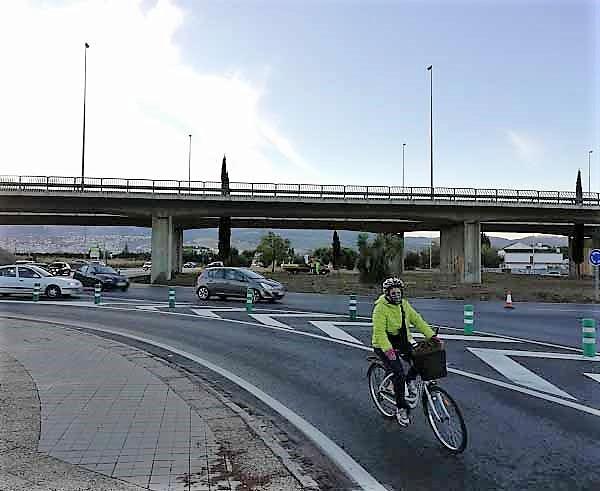 Entrada a Granada por la rotonda de La Zubia este lunes a las 8.00 horas.