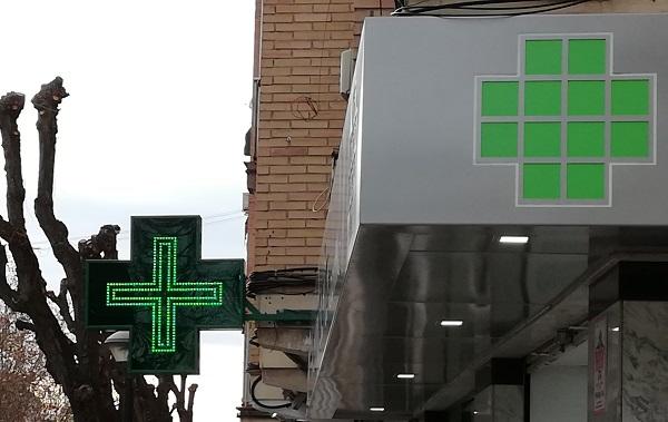 Algunas farmacias tienen incluso listas de espera de clientes. 