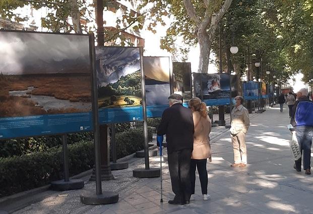 Setenta impactantes imágenes muestran en la Carrera de la Virgen la  realidad del cambio climático | El Independiente de Granada
