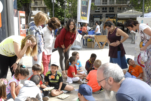 La concejala de Derechos Sociales, en la Feria del Reciclaje.