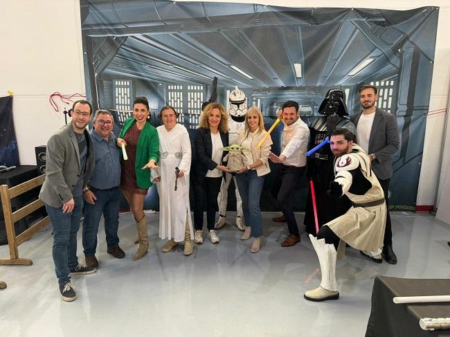Los diputados provinciales con otros representantes de Armilla y Granada.