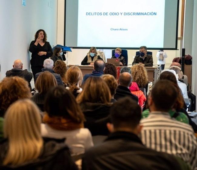 Reunión del foro contra delitos de odio.