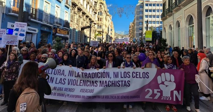 Cabecera de la manifestación, a su salida.