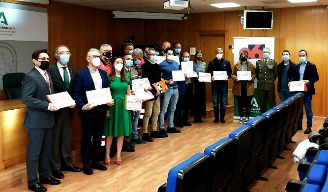 Entrega de las distinciones de zona cardioasegurada. 