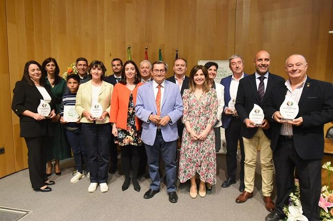 Foto de familia de la entrega de los premios.