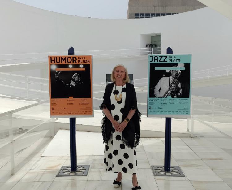 la presidenta de CajaGranada Fundación, María Elena Martín-Vivaldi.