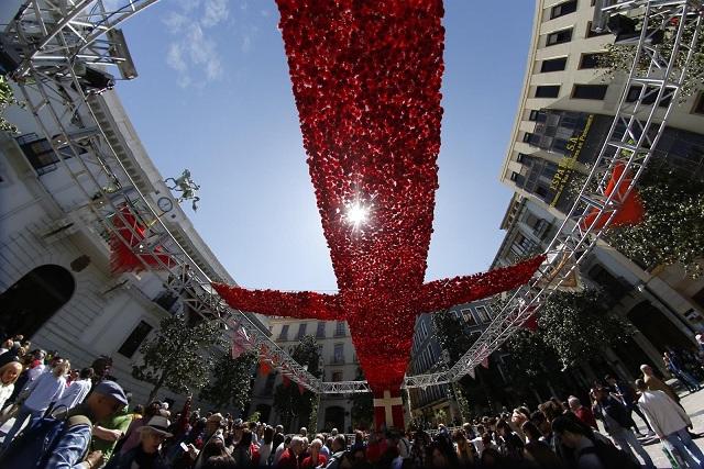 Cruz en la Plaza del Carmen.