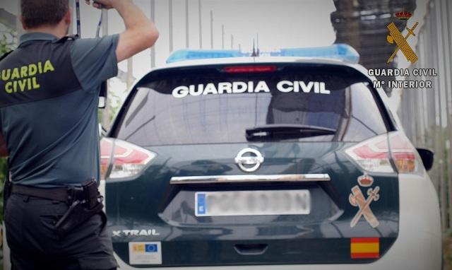 Vehículo de la Guardia Civil en un control. 