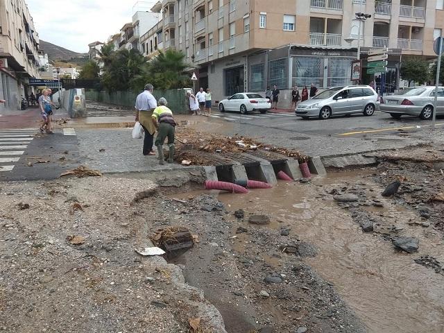 Efectos de la tromba de agua en Almuñécar.